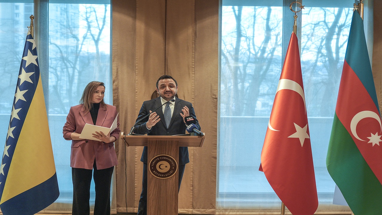 saraybosnada-dunya-turk-dili-ailesi-gunu-icin-etkinlik-duzenlendi