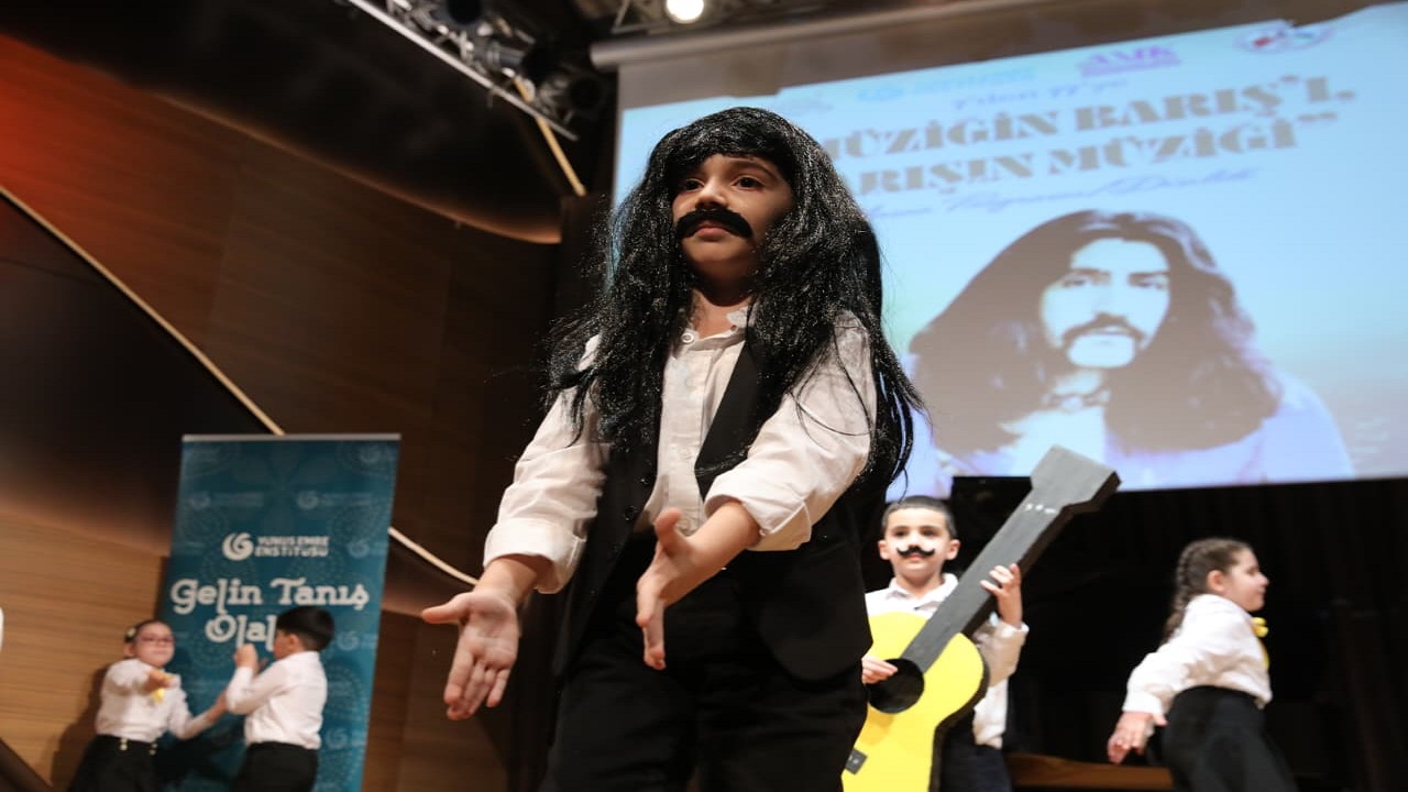 baris-manco-icin-azerbaycanda-anma-programi-duzenlendi