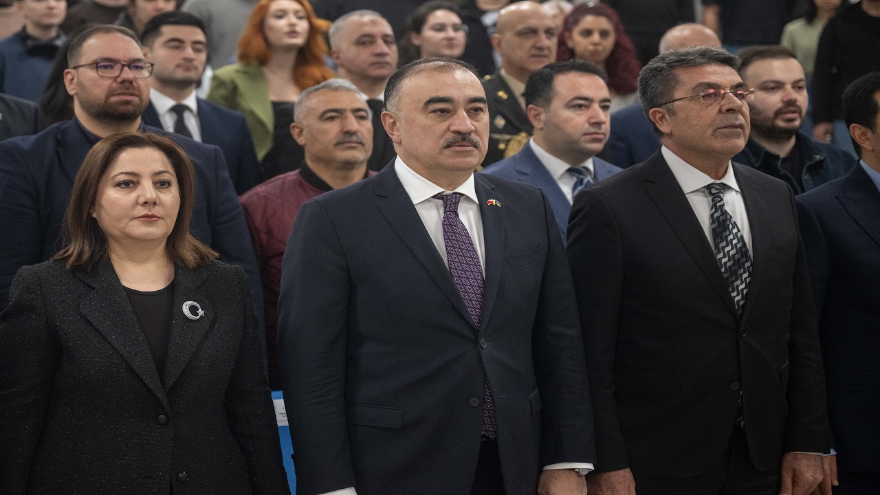 hocali-katliaminin-34-yili-nedeniyle-ankarada-anma-programi-duzenlendi