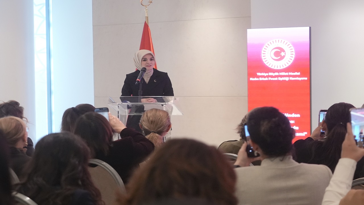 bakan-goktas-turk-dunyasi-arasinda-girisimcilik-ekosistemi-paneline-katildi