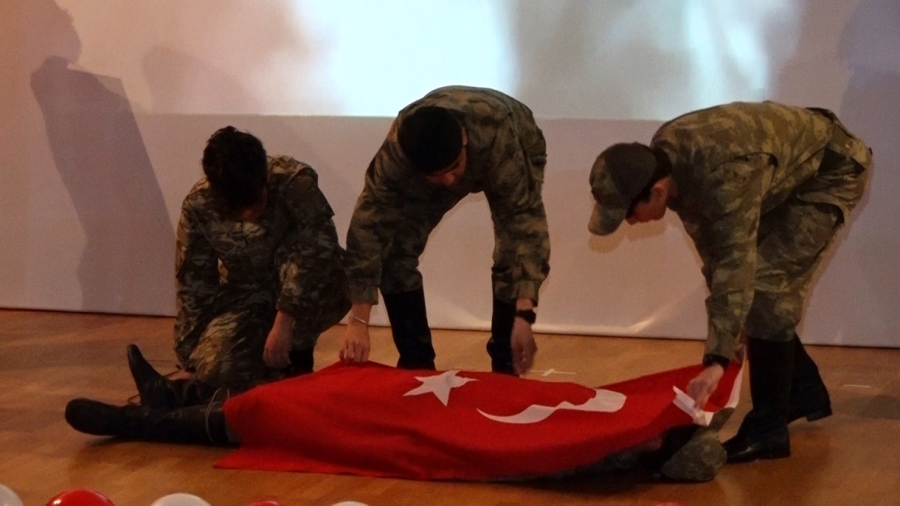 turkmenistan-in-baskenti-canakkale-zaferi-nin-111-yil-donumu-kutlandi