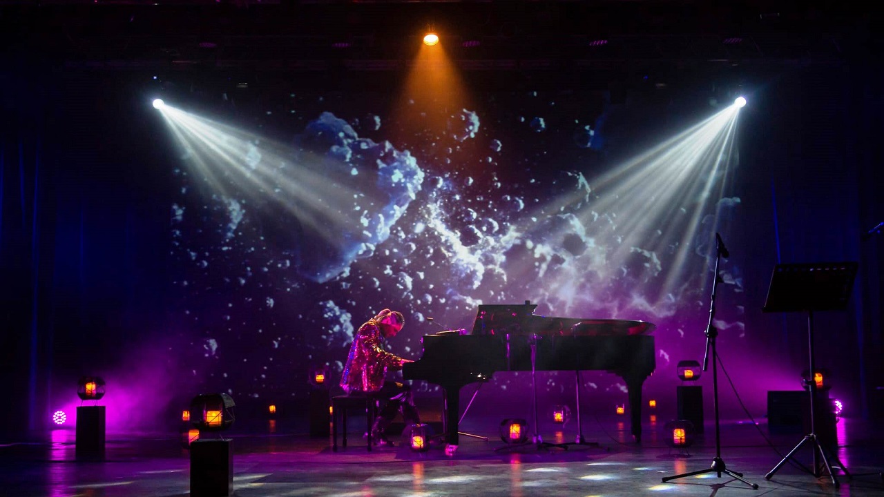 ankara-da-spirituel-bir-yolculuk-ocean-in-the-desert-show-baskent-sahnesinde