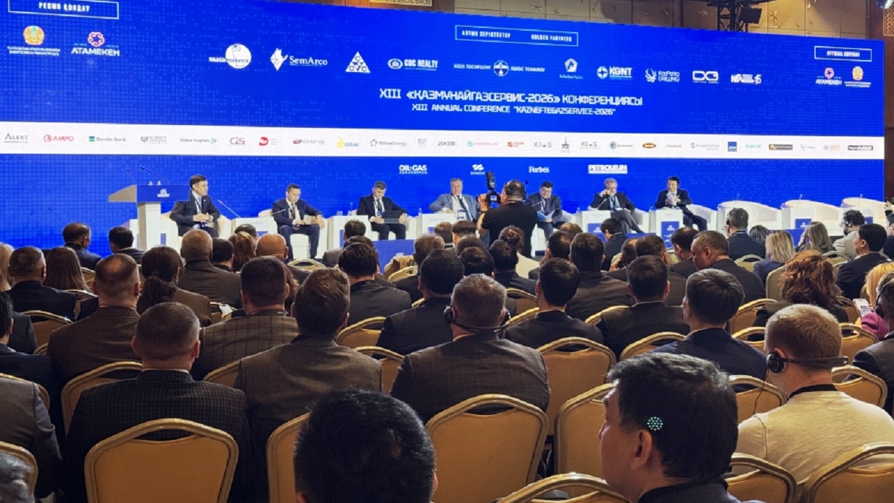 astana-da-enerji-zirvesi-genis-bir-katilimla-kapilarini-acti