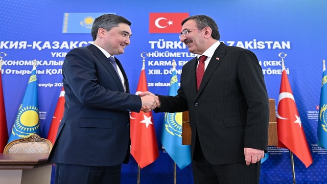 cumhurbaskani-yardimcisi-cevdet-yilmaz-kazakistanda