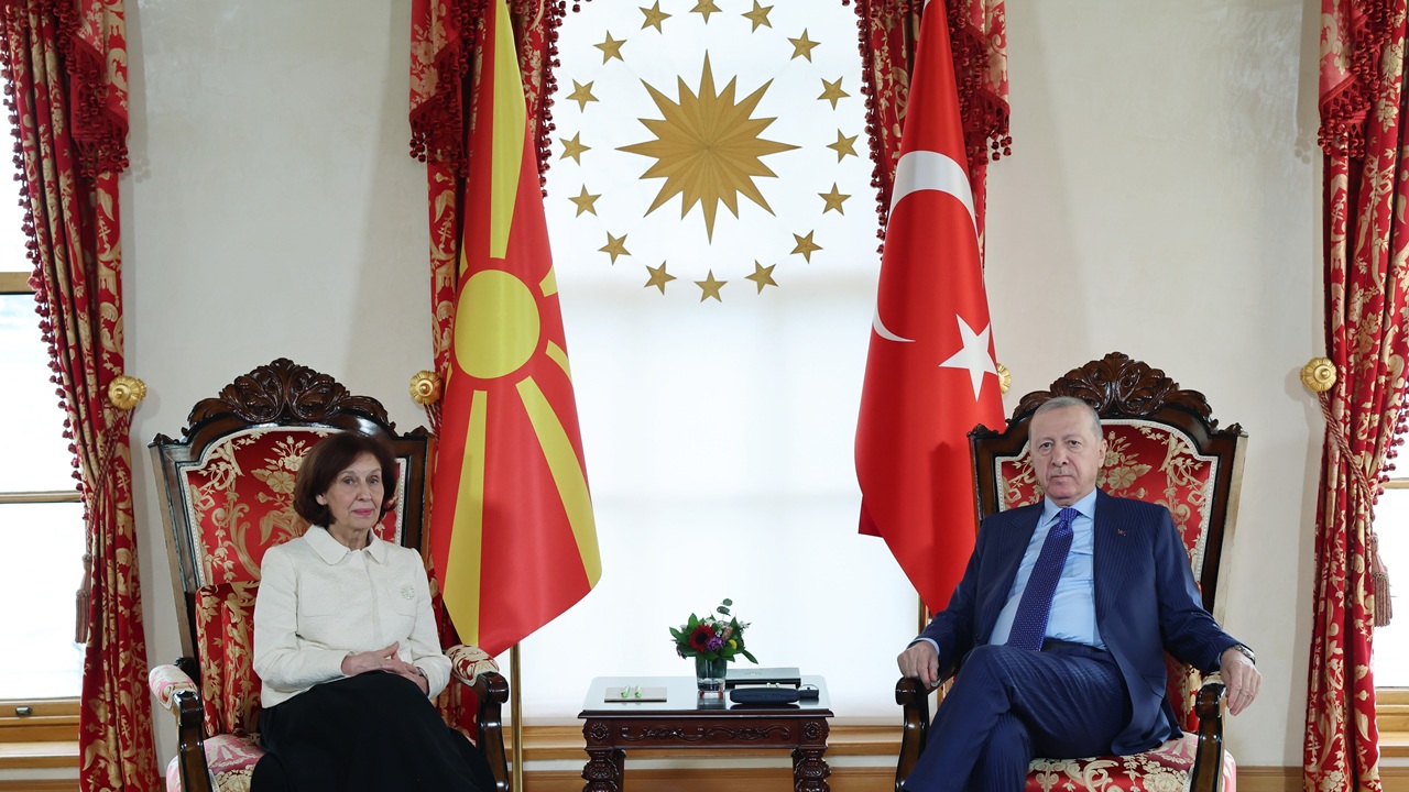 cumhurbaskani-erdogan-kuzey-makedonyali-mevkidasini-istanbul-da-agirladi