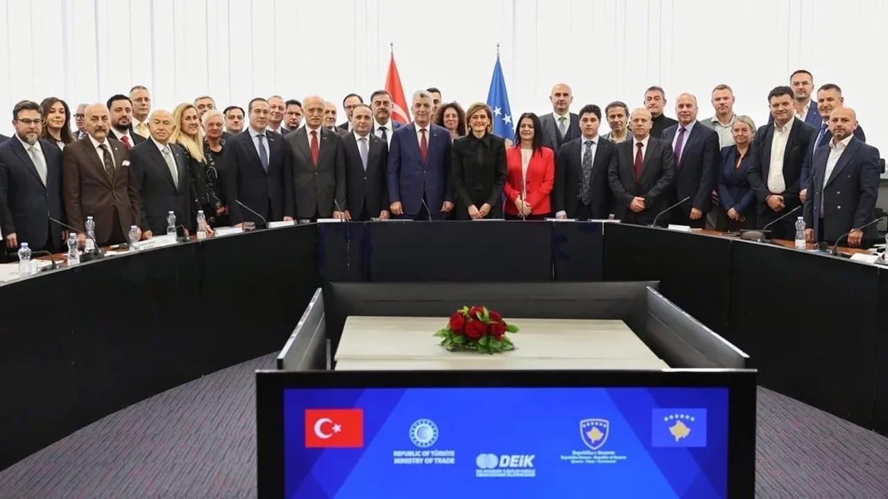 kosova-ve-turkiye-arasinda-yeni-ticaret-koprusu-kuruldu-is-dunyasi-bir-araya-ge