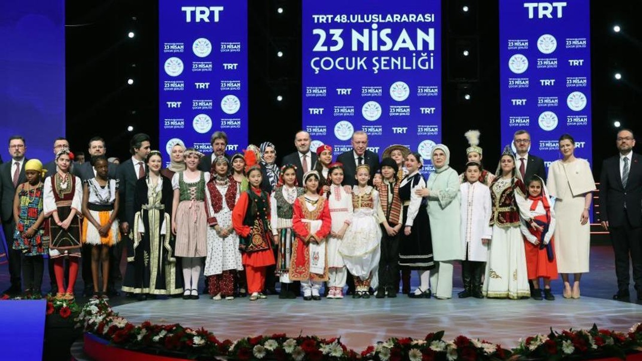 cumhurbaskani-erdogan-biz-cocuklar-bomba-sesleriyle-degil-kus-civiltilariyla-u