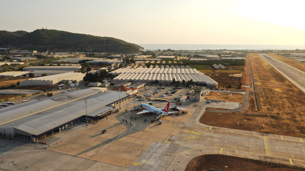 gazipasa-alanya-ile-kazakistan-arasinda-direkt-ucuslar-basladi