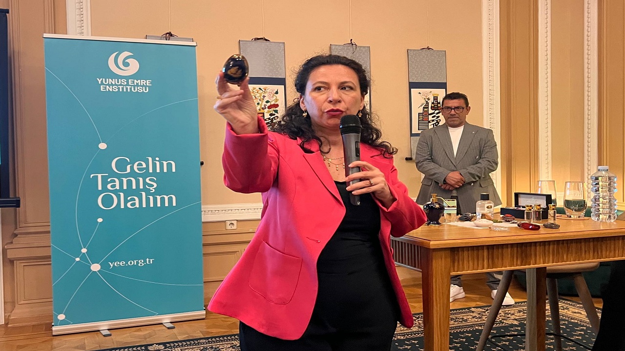 tarih-boyunca-koku-hafizasi-konferansi-osmanli-ve-dunya-koku-kulturu-moskova