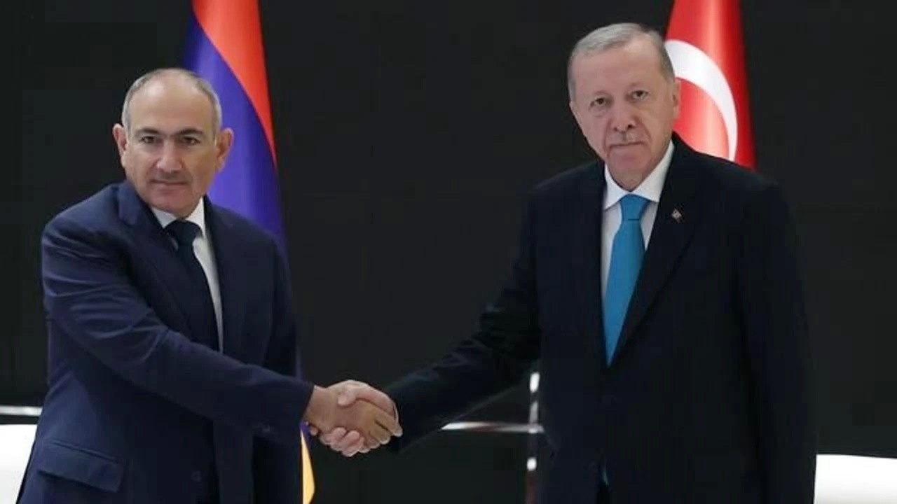 kafkasya-da-normallesme-diplomasisi-cumhurbaskani-erdogan-pasinyan-ile-telefond