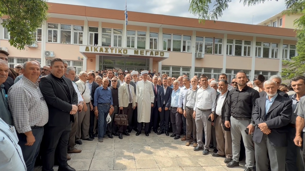 yunan-devletinin-atadigi-muftuleri-protesto-eden-bati-trakyali-turklerin-davasi