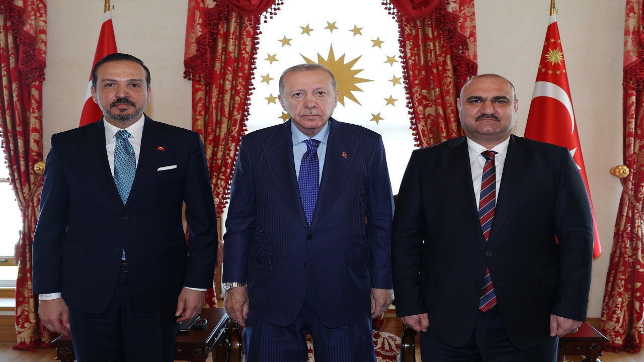 cumhurbaskani-recep-tayyip-erdogan-kerkuk-valisi-mehmet-seman-aga-ile-bir-araya
