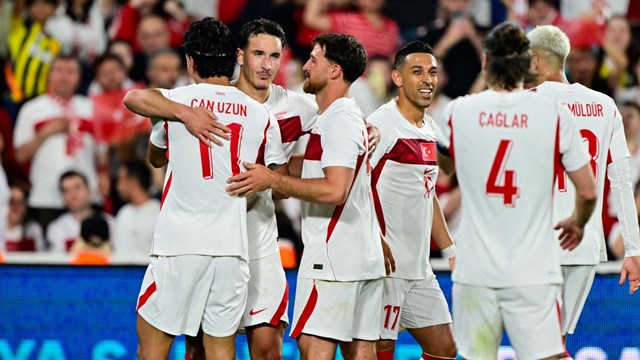bizim-cocuklar-arizonada-kampa-girdi-ilk-rakip-avustralya