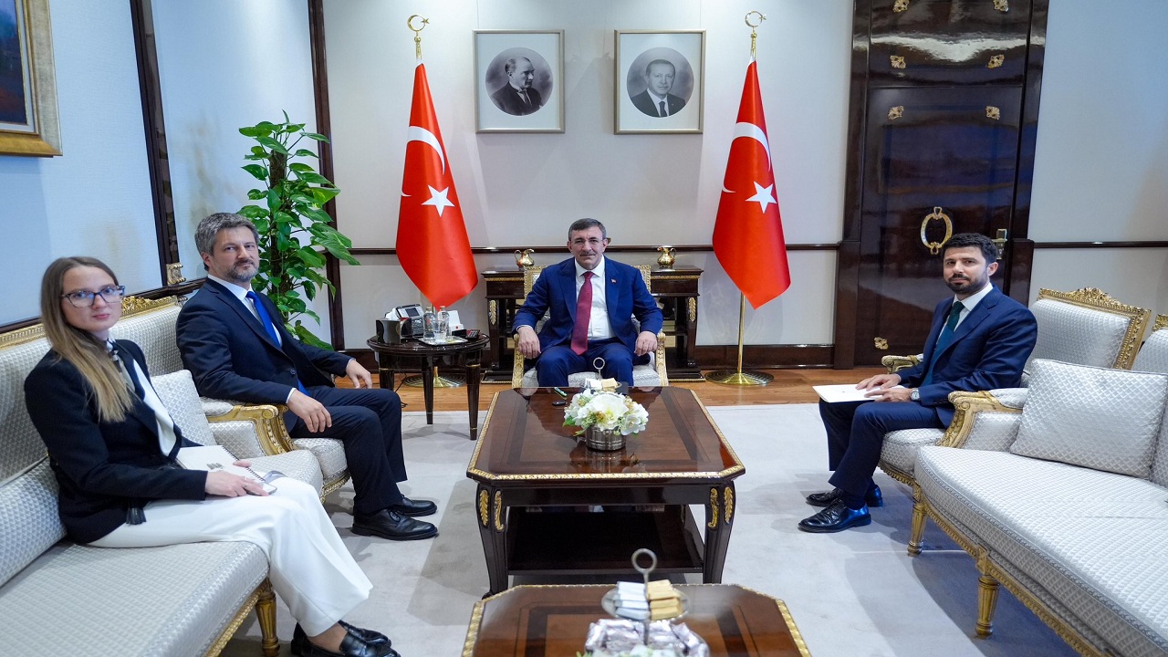 gorev-suresi-sona-eren-macaristan-in-ankara-buyukelcisi-veda-ziyaretlerine-basla