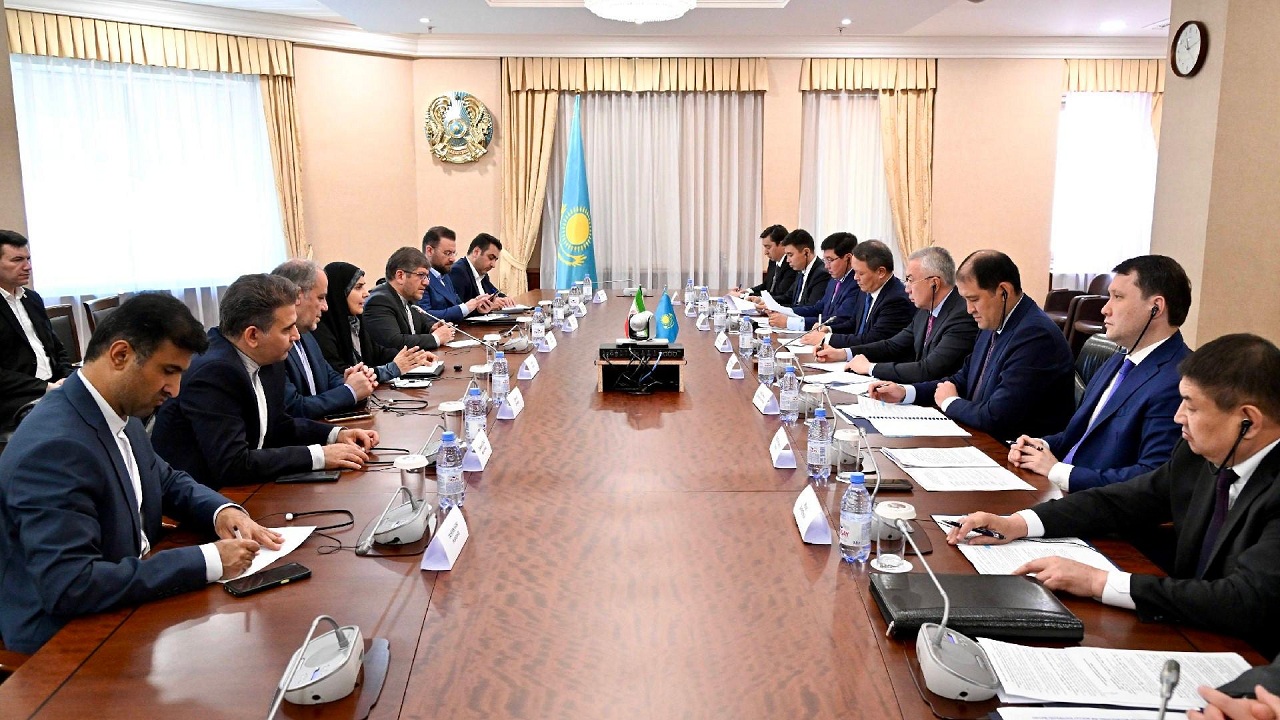 kazakistan-ile-iran-ulasim-koridorlari-ve-liman-altyapisi-alanlarinda-isbirligi