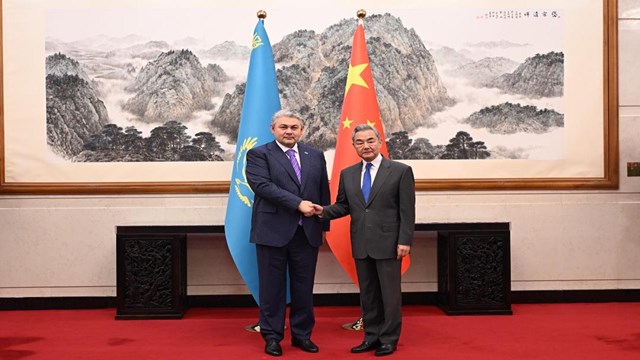 astana-ve-pekin-arasinda-stratejik-hamle-ticaret-hacminde-rekor-ve-yapay-zeka-i
