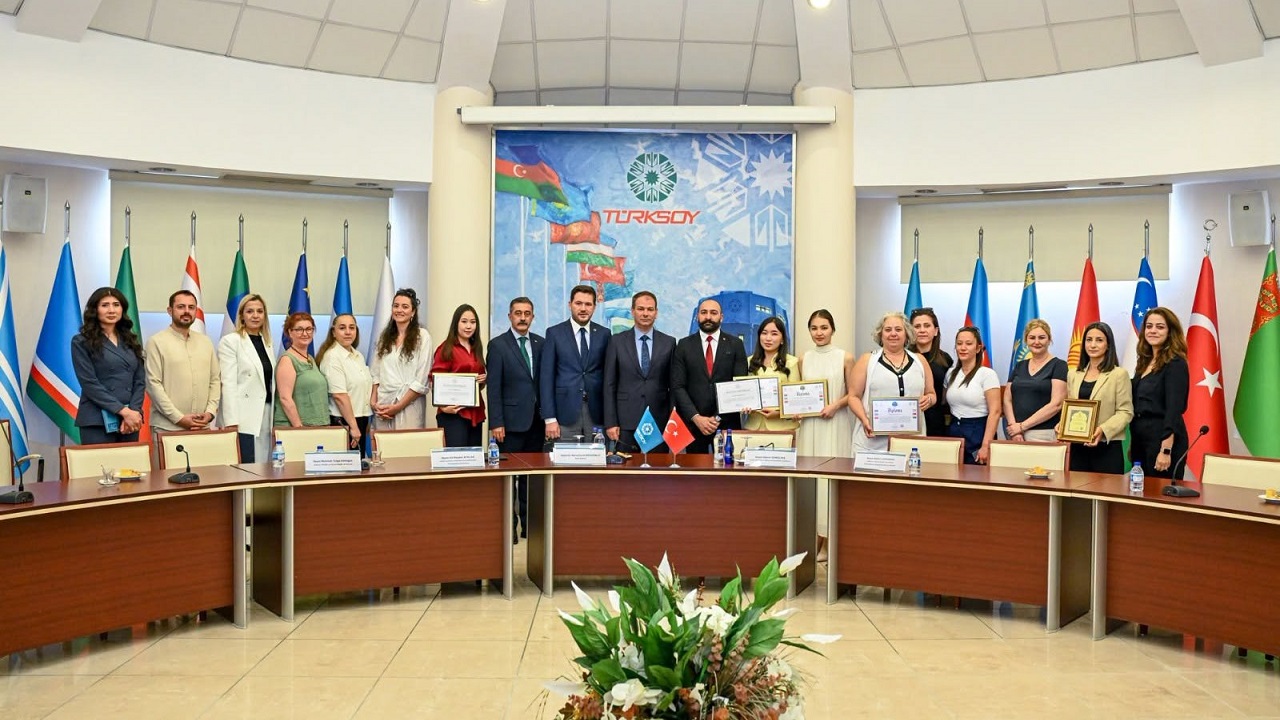 turk-dunyasinin-muzecileri-ankara-da-bulustu