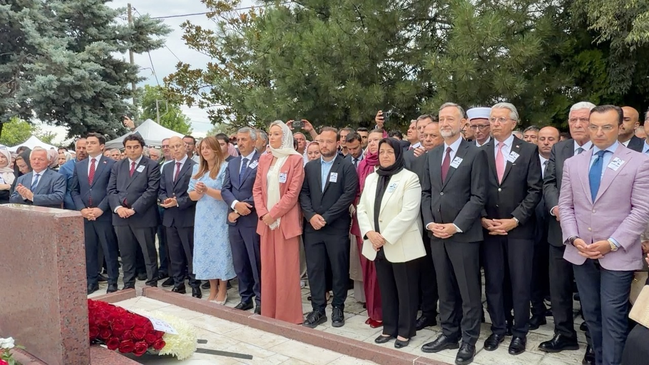 bati-trakya-nin-unutulmaz-lideri-vefatinin-31-inci-yilinda-dualarla-anildi