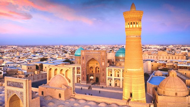 turkistan-in-kalbi-ozbekistan-turizmde-rekorlara-kosuyor