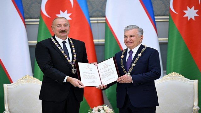 azerbaycan-ve-ozbekistan-arasinda-ebedi-dostluk-anlasmasi-imzalandi