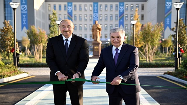 nizami-gencevi-milli-pedagoji-universitesi-taskent-te-acildi