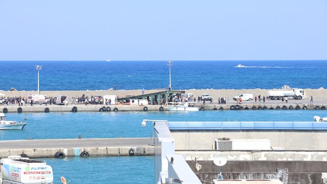 kktc-aciklarinda-yolcu-gemisi-alabora-oldu