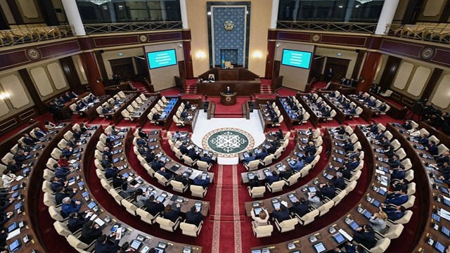 kazakistanda-cumhurbaskani-yardimcisi-ve-basbakan-atandi