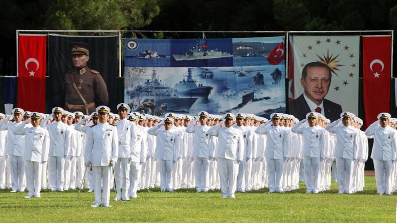 azerbaycanli-askerler-turkiye-deki-denizcilik-egitimini-basariyla-tamamladi