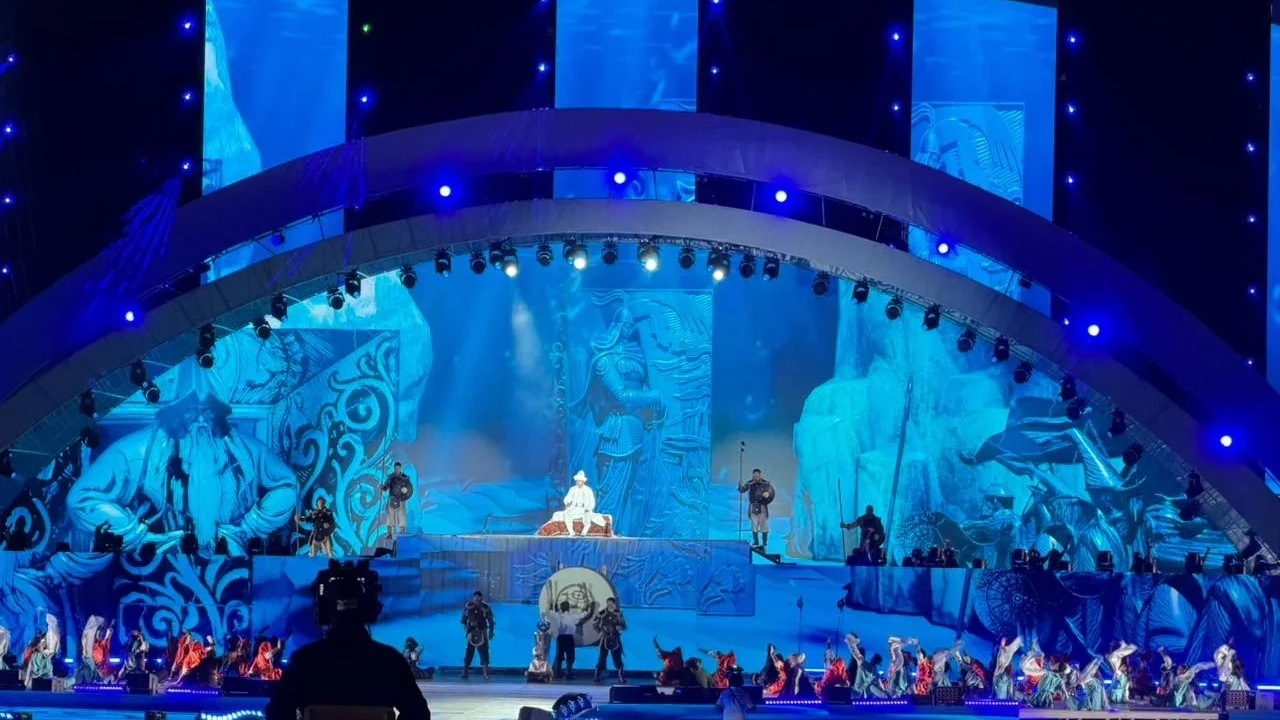 isik-gol-kiyisinda-kocmondor-canirigi-gocebelerin-yankisi-etno-muzik-festiva