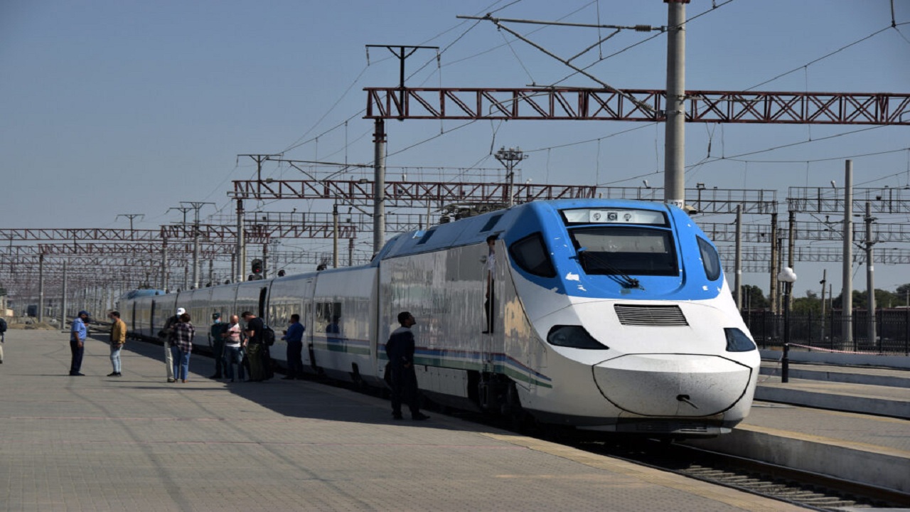 ozbekistan-da-hizli-tren-agi-genisletiliyor