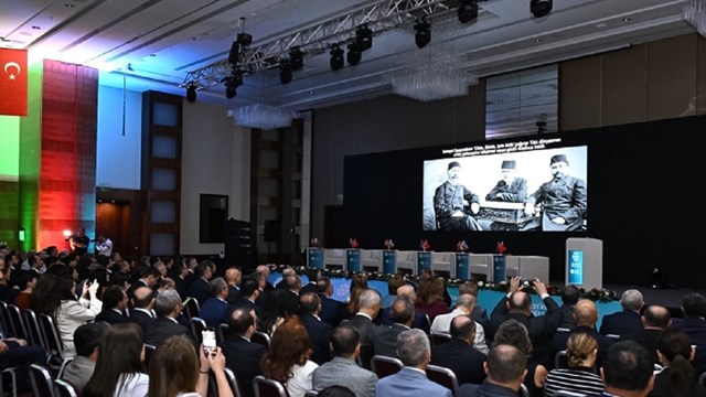 baku-de-turk-dunyasi-diyaloglari-paneli-duzenlendi