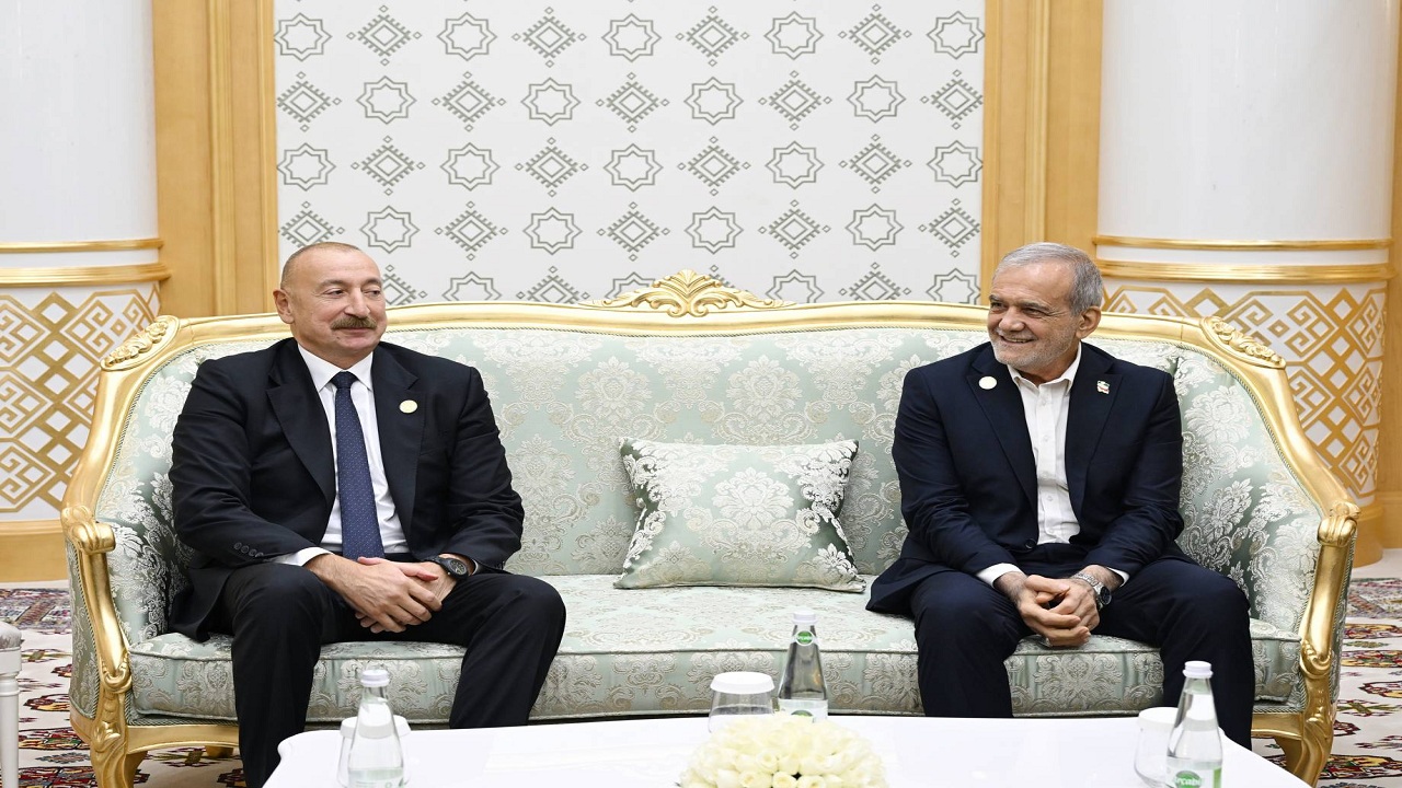 aliyev-ve-pezeskiyan-turkmenistan-da-gorustu