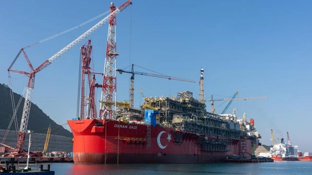 turkiyenin-ilk-yuzer-uretim-platformu-osman-gazi-mavi-vatana-aciliyor