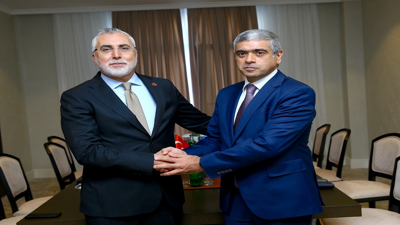 turkiye-ile-azerbaycan-arasinda-calisma-hayati-ve-sosyal-guvenlikte-isbirligi-el