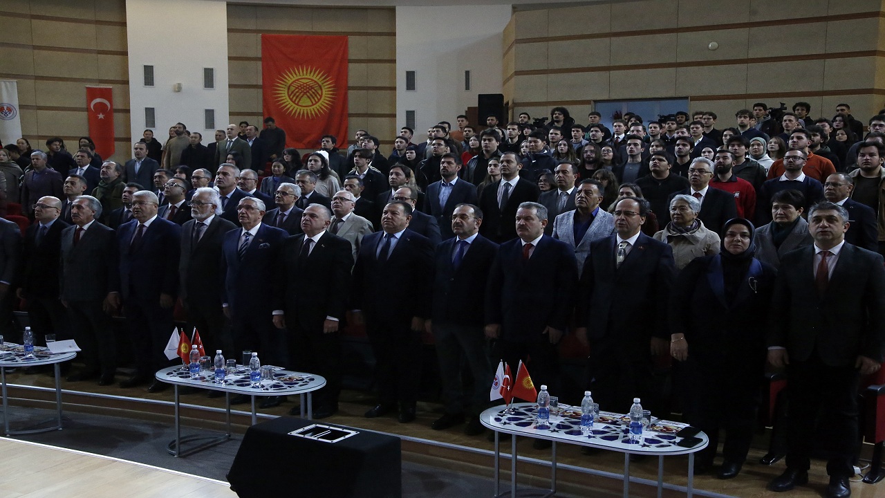 cumhuriyet-bayrami-biskekte-coskuyla-kutlandi