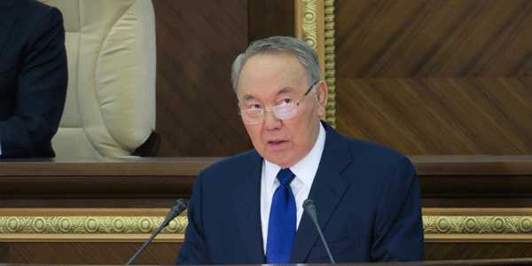 nazarbayev-39-den-anayasa-reformuna-onay